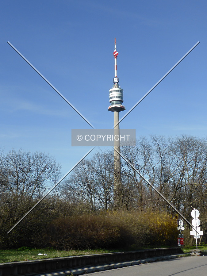 Donauturm by Nephilim