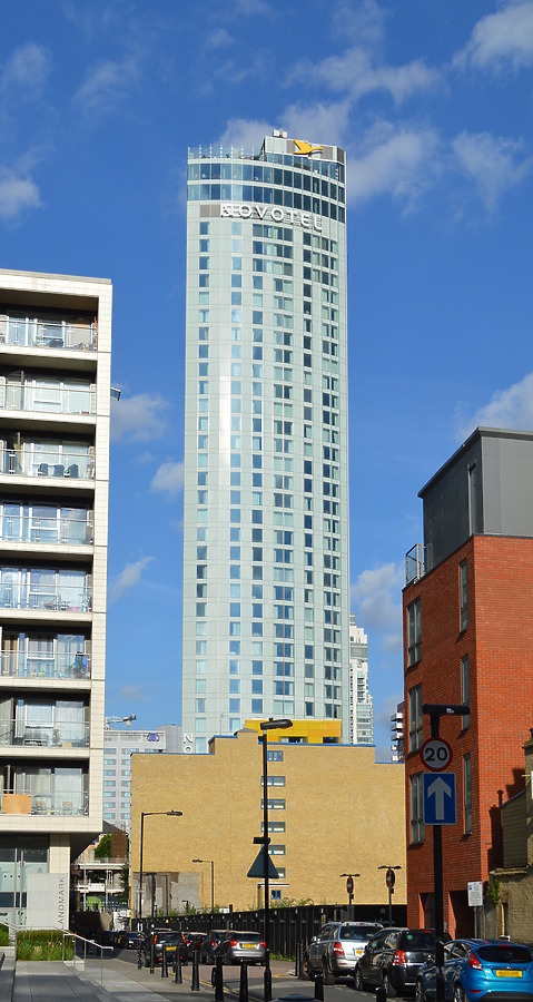 Novotel London Canary Wharf by Huopa