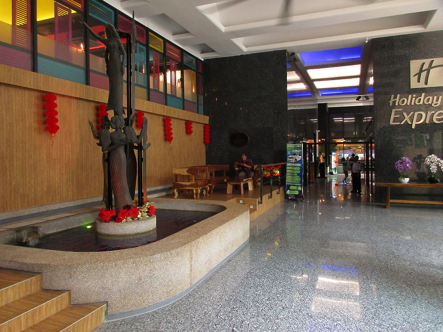 Holiday Inn Express by Daniel Kieckhefer