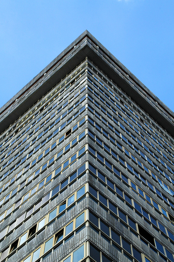 Torre de Atotxa by John Bek