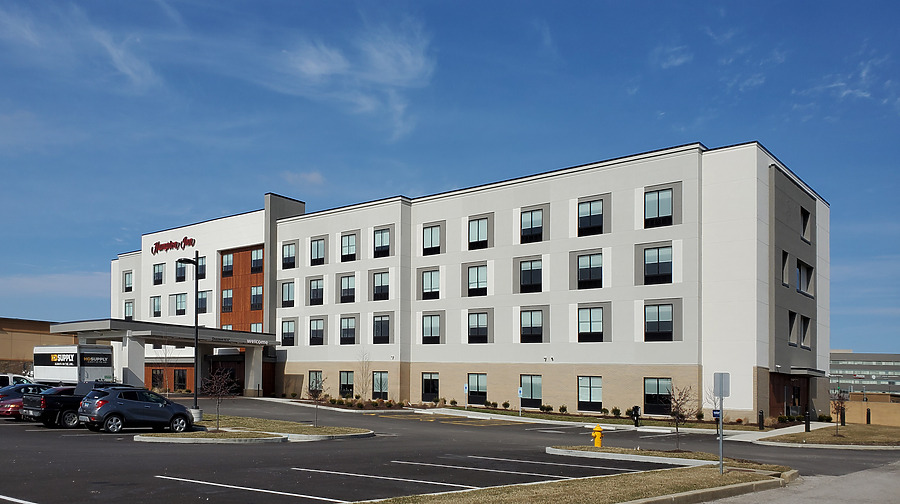 Hampton Inn O'Fallon by Ryan Hildebrand