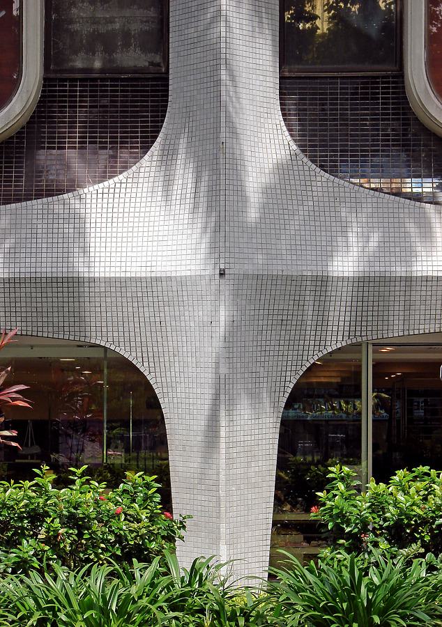Peninsula Plaza by Horst Kiechle
