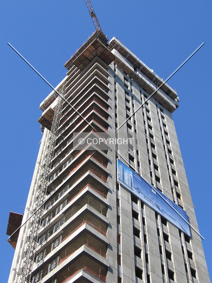 Torre Renoir 1 by Maximiliano Buono