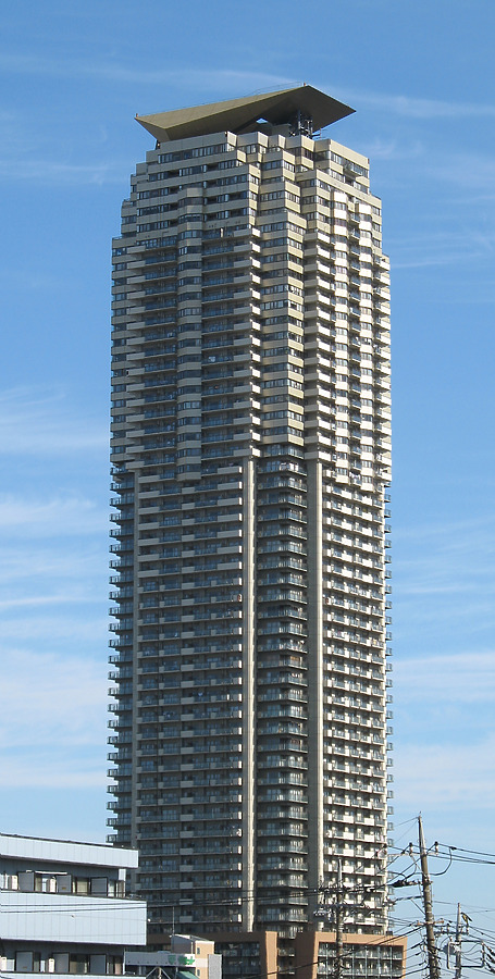 Elsa Tower 55 by Kevin Hemphill