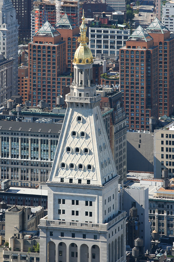 Metropolitan Life Tower by Michiel van Dijk
