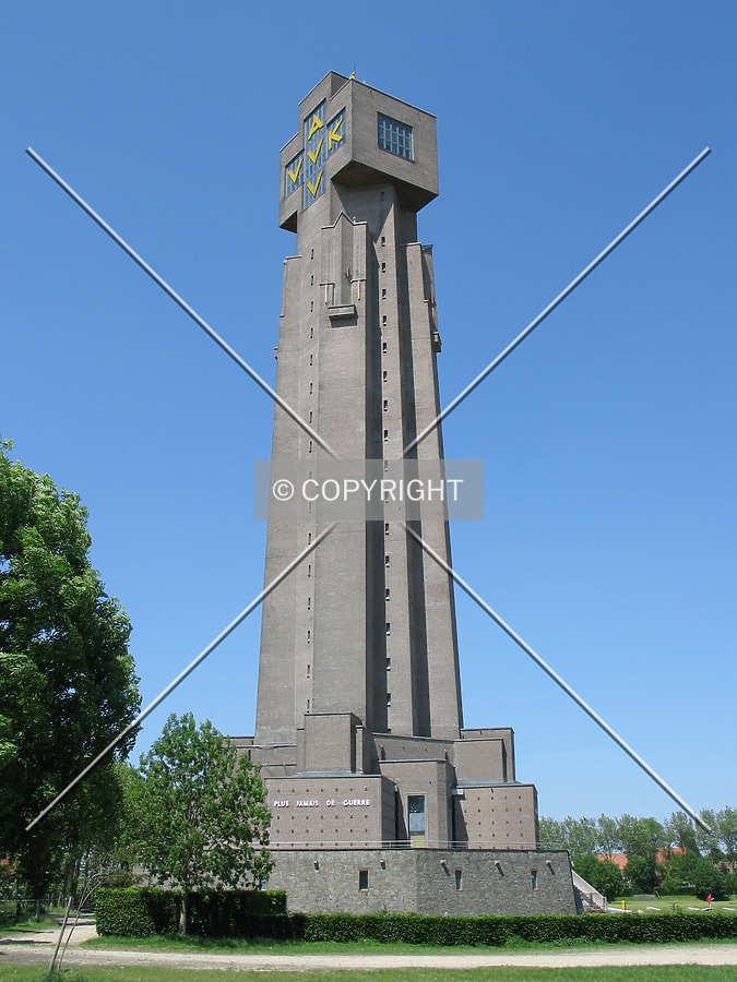 IJzertoren by Emmanuel D.