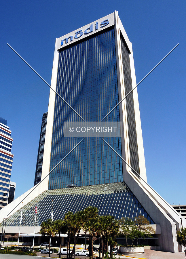 Wells Fargo Center by Jorge Molina