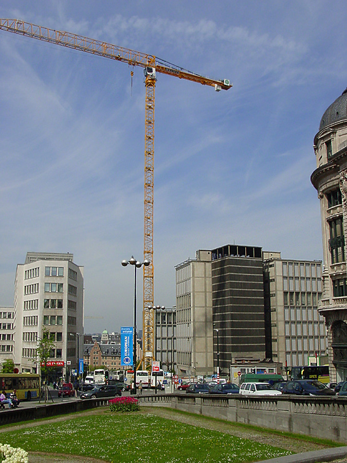 Central Plaza by Michiel van Dijk