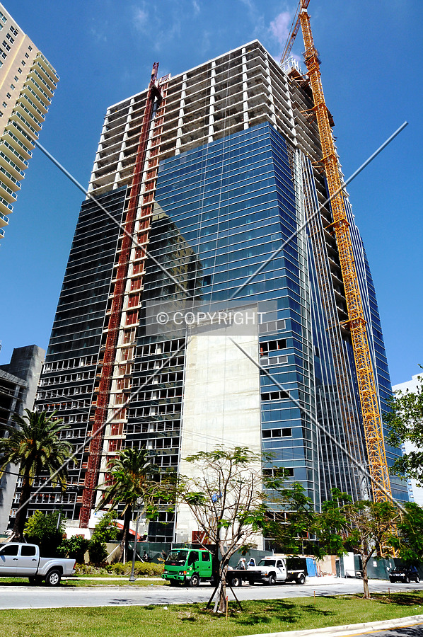1450 Brickell by Jorge Molina