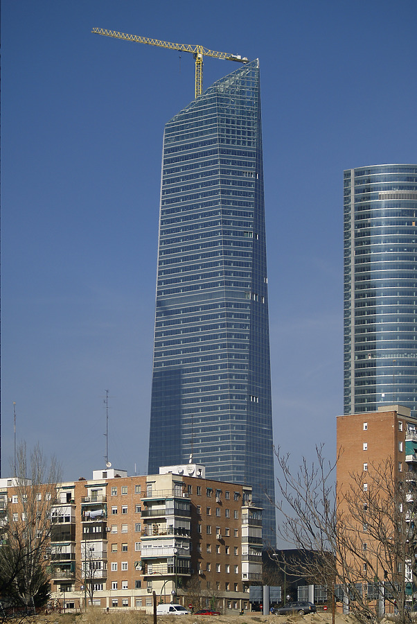 Torre de Cristal by Cesar Serrano