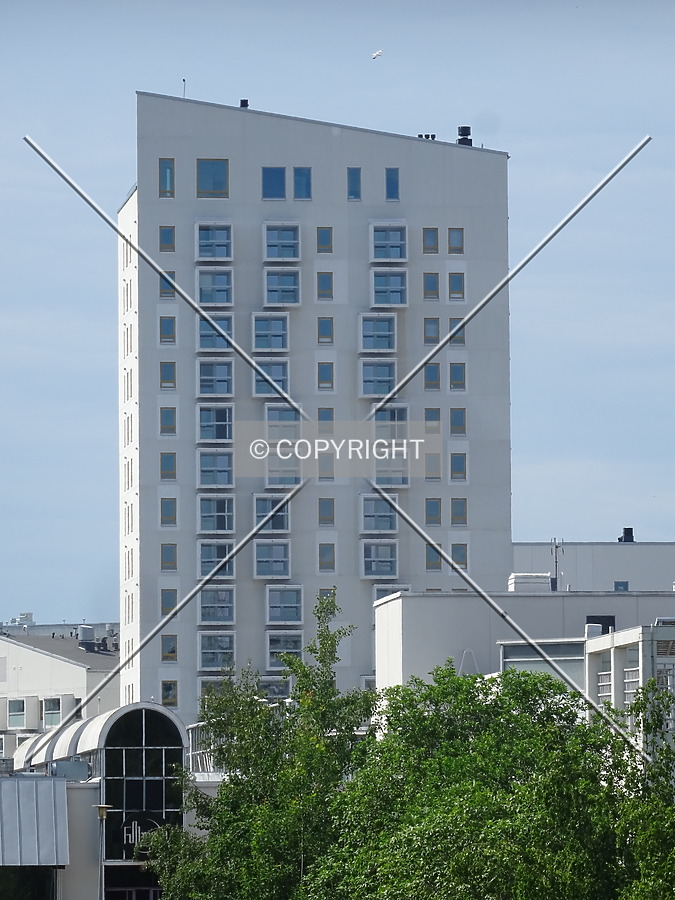 Keinulaudantie 2A by Samppa 