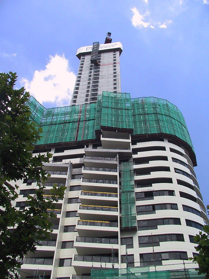 Meriton Tower by John Bek