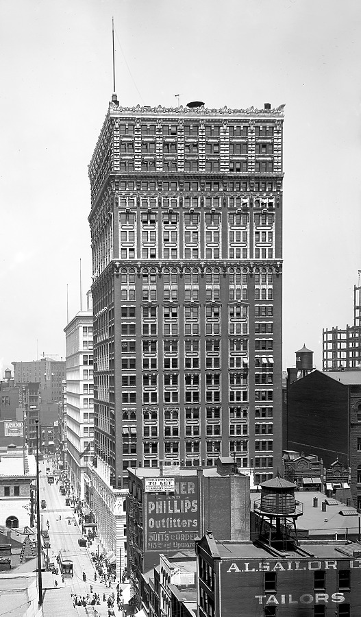 Farmers Bank Building by Library of Congress, Prints and Photographs Division, Detroit Publishing Company