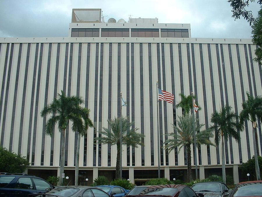 Coral Springs Financial Plaza by Paul Cucuzza