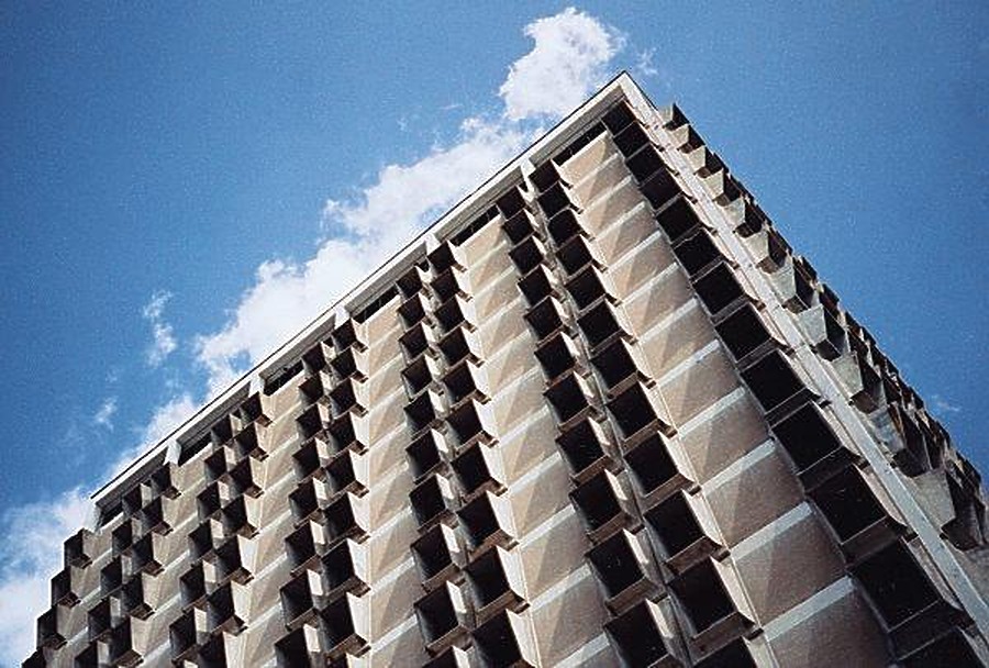 600 Building by Kevin Lehnhardt