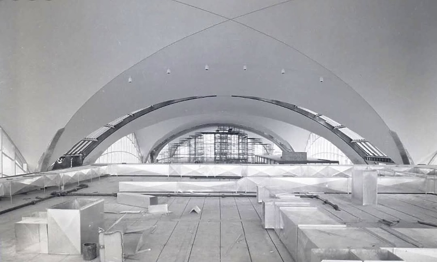 Saint Louis Lambert International Airport Terminal 1 by Eric Wachter