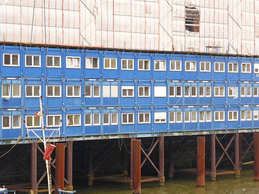 Elbphilharmonie by Der Hamburger
