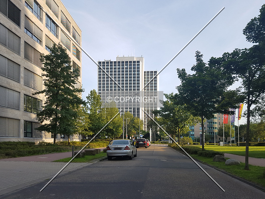 Arabella Center Bürohaus by Nephilim