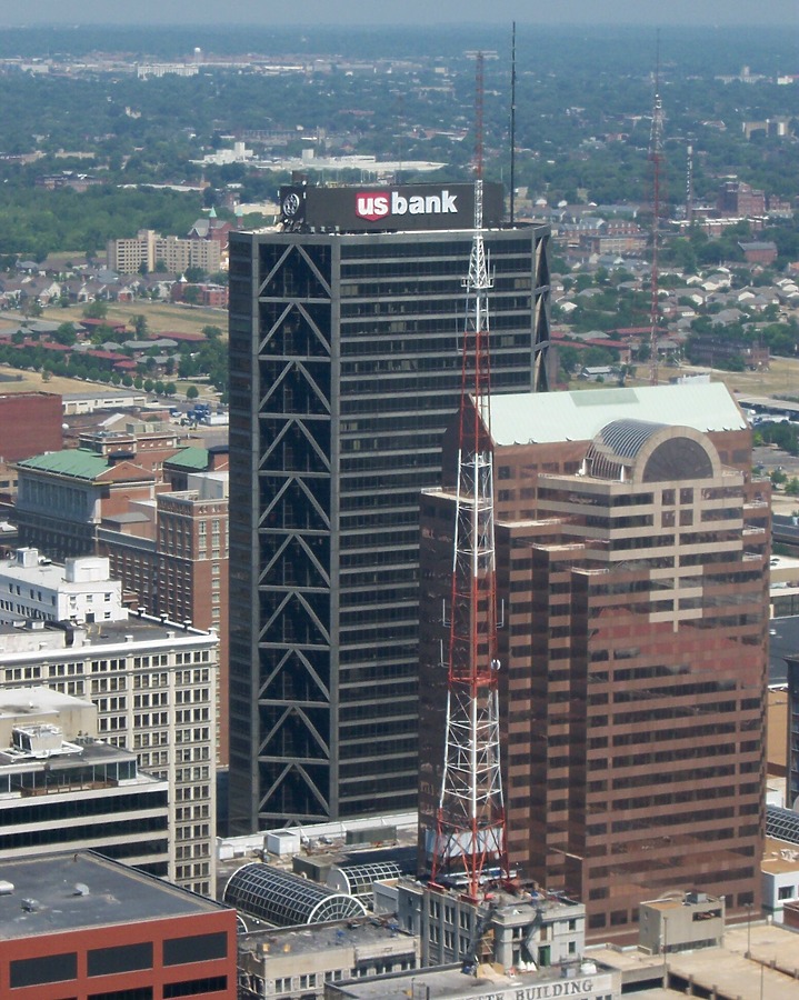 One US Bank Plaza by Ryan Hildebrand