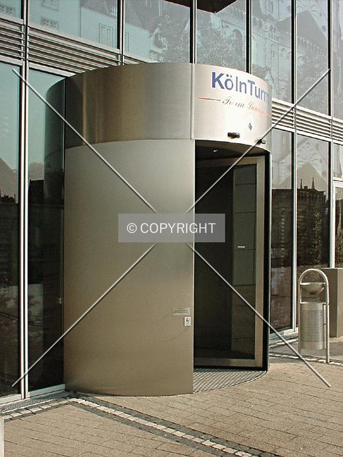 KölnTurm by Nephilim