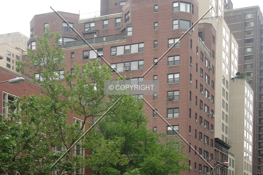 30 East 81st Street