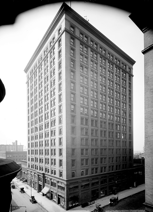 The Nicholas Building by Library of Congress, Prints and Photographs Division, Detroit Publishing Company