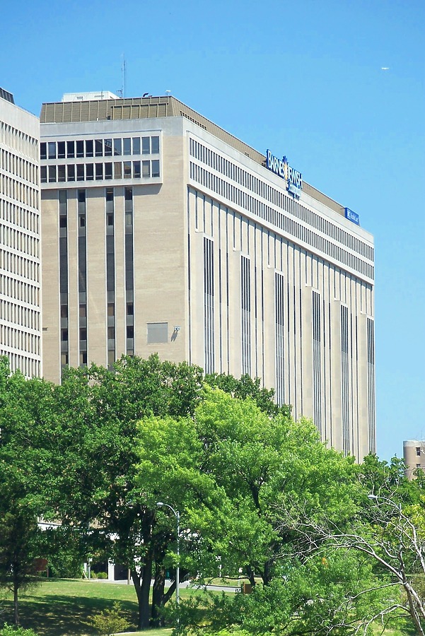 Barnes-Jewish Plaza Tower Photo 510-346-620 - Stock Image - SKYDB