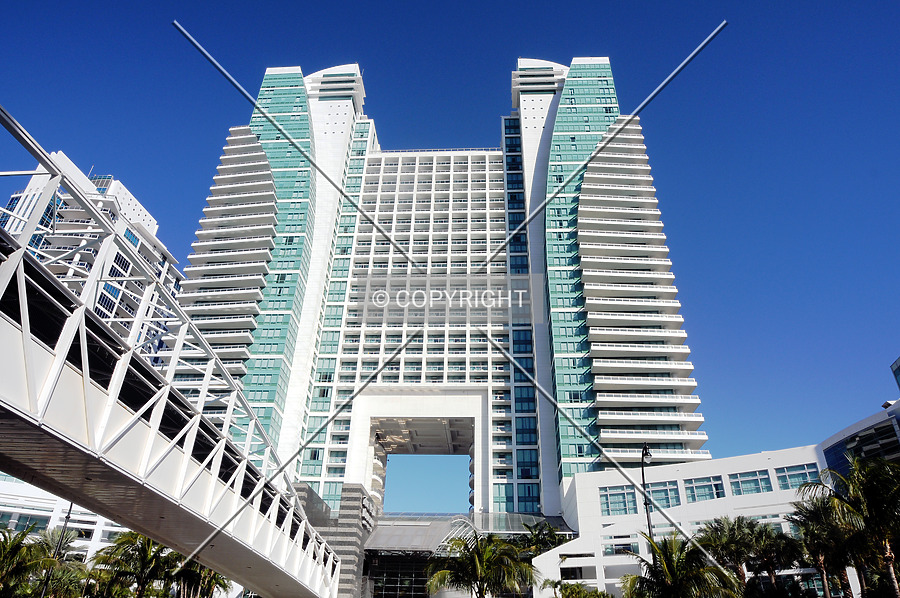 The Westin Diplomat Resort Photo 510-473-541 - Stock Image - Skydb