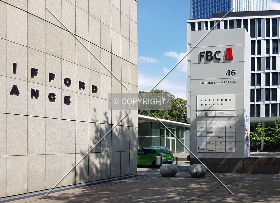 Frankfurter Büro Center by Nephilim