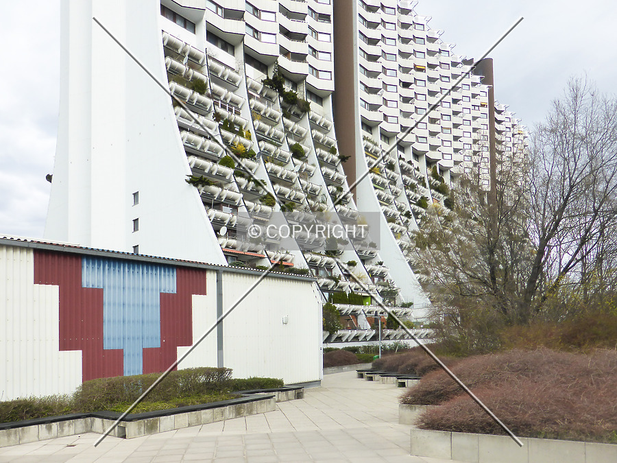 Wohnpark Alterlaa - Block C5-C8 by Nephilim