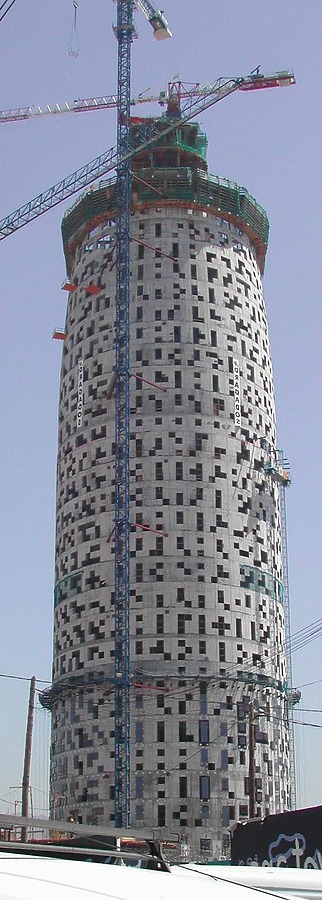Torre Glòries by David Guija