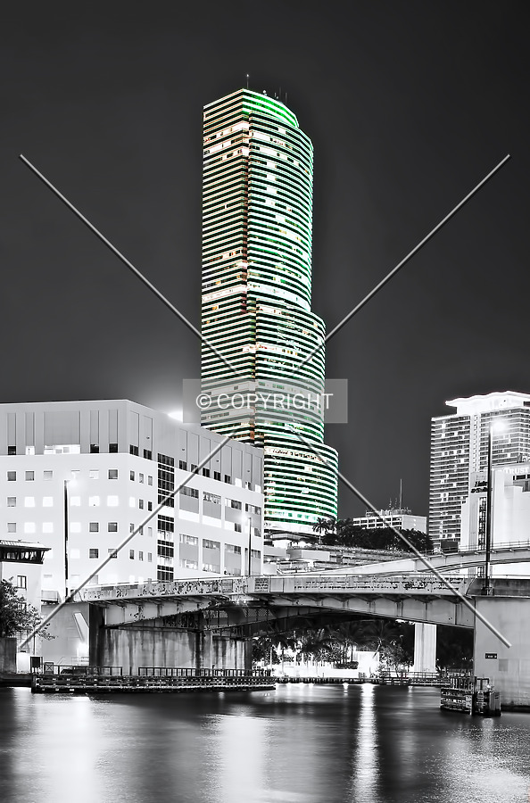 Miami Tower by Jorge Molina