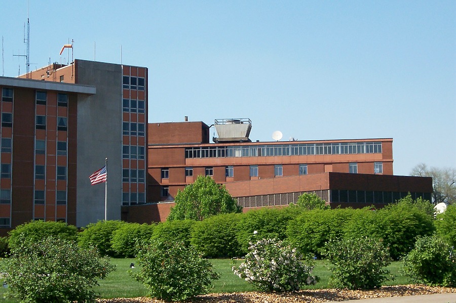 Gateway Regional Medical Center North Annex by Ryan Hildebrand