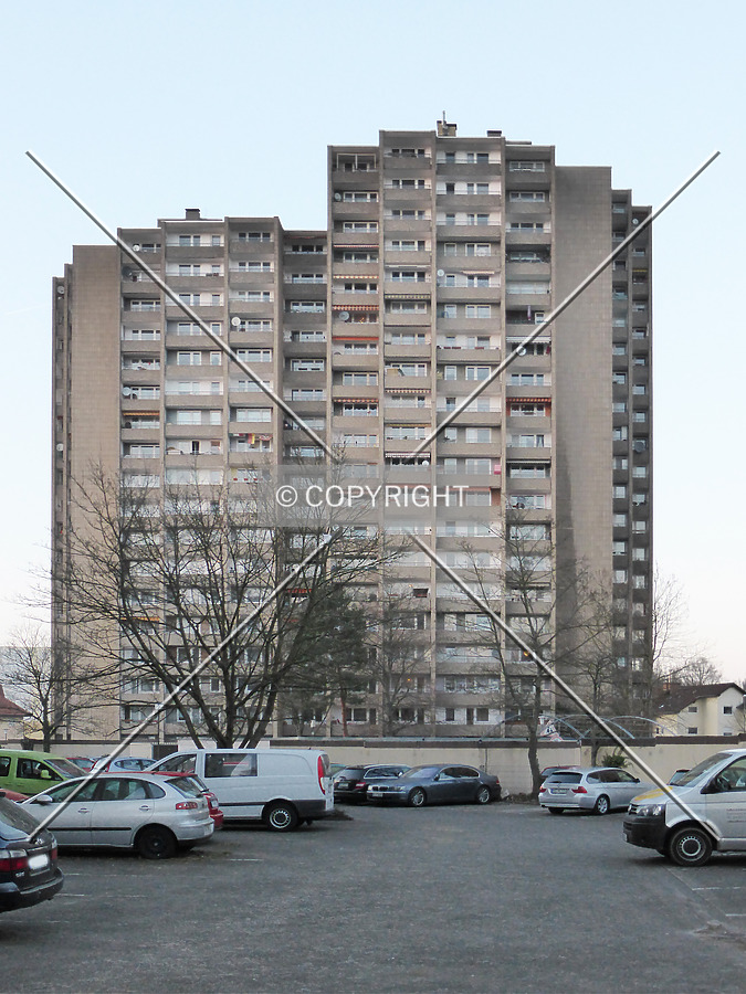 Fritz-Remy-Straße 5-7 by Nephilim