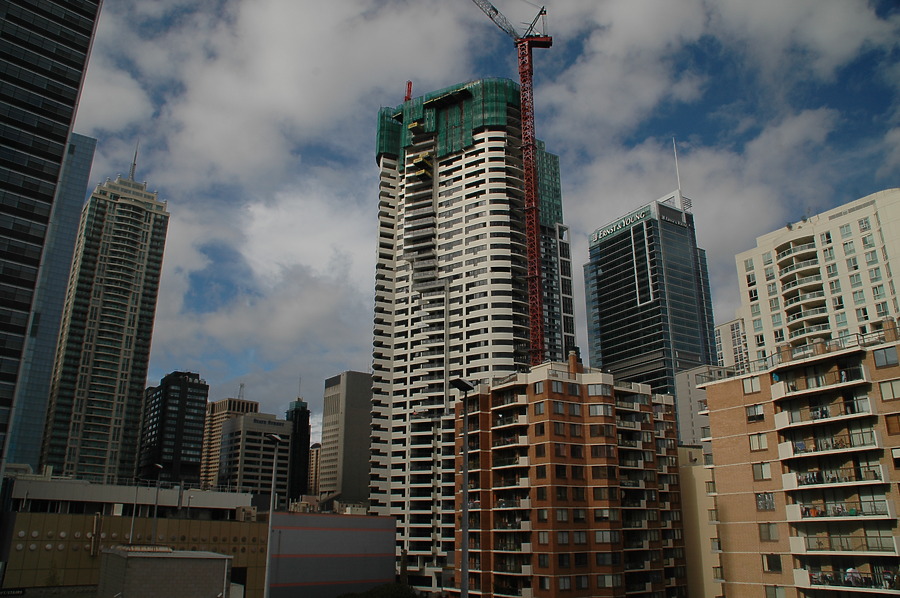Meriton Tower by John Bek