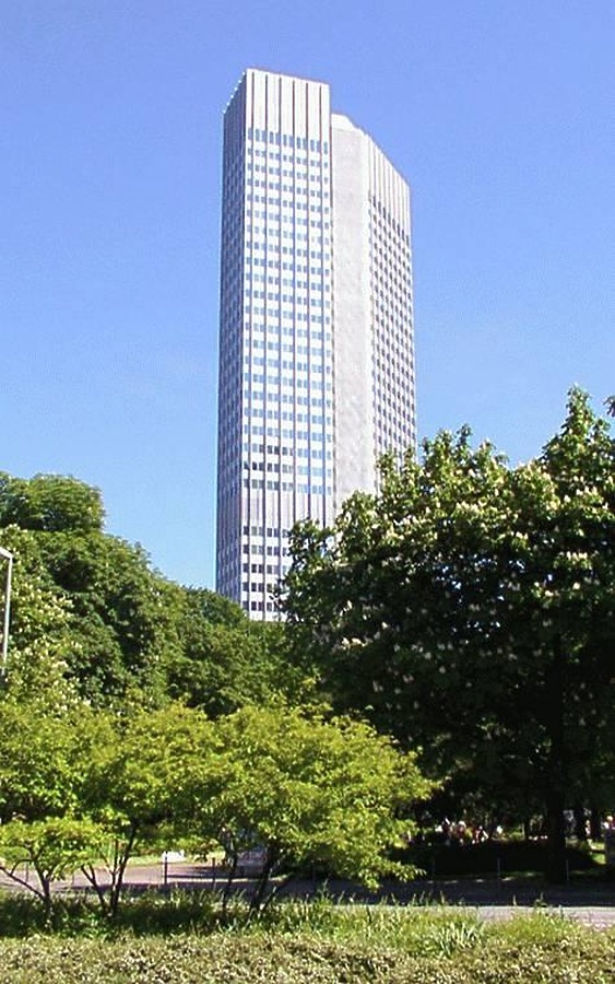 Bankgebäude BfG by Daniel Kieckhefer