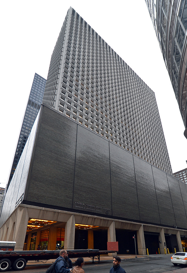 909 Third Avenue by John W. Cahill