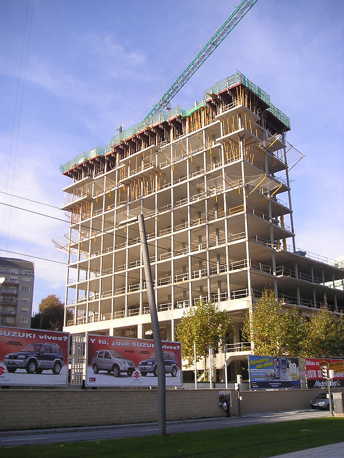 Isozaki Atea I by Mikel Allende