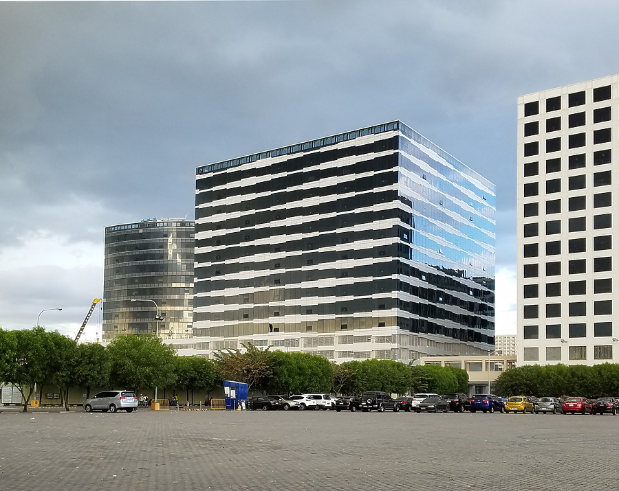 Three E-com Center by Ryan Hildebrand