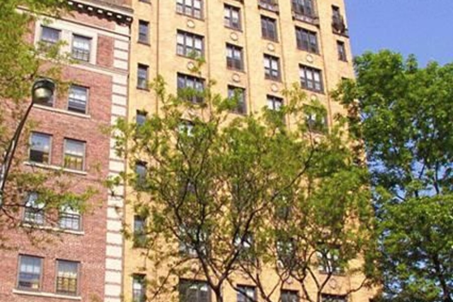 Poinsettia Apartments