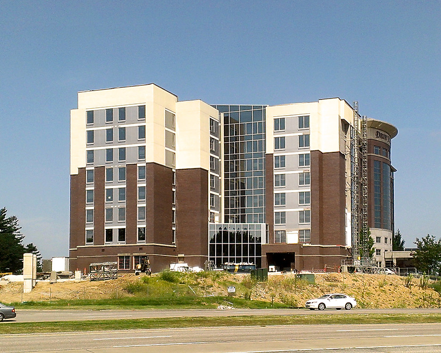 Hyatt Place Saint Louis / Chesterfield by Ryan Hildebrand