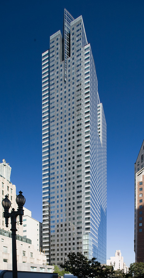 Gas Company Tower by Pavel Toczynski