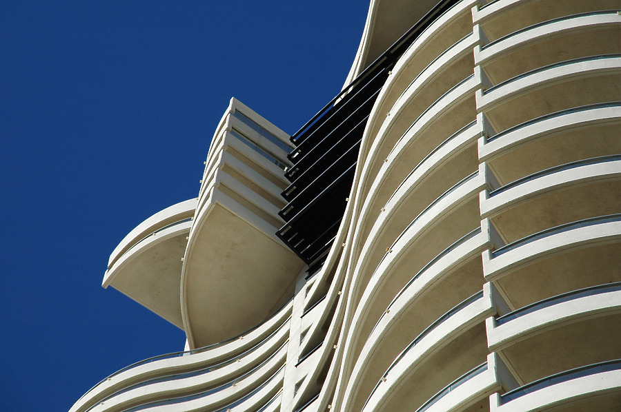 Horizon Apartments by John Bek