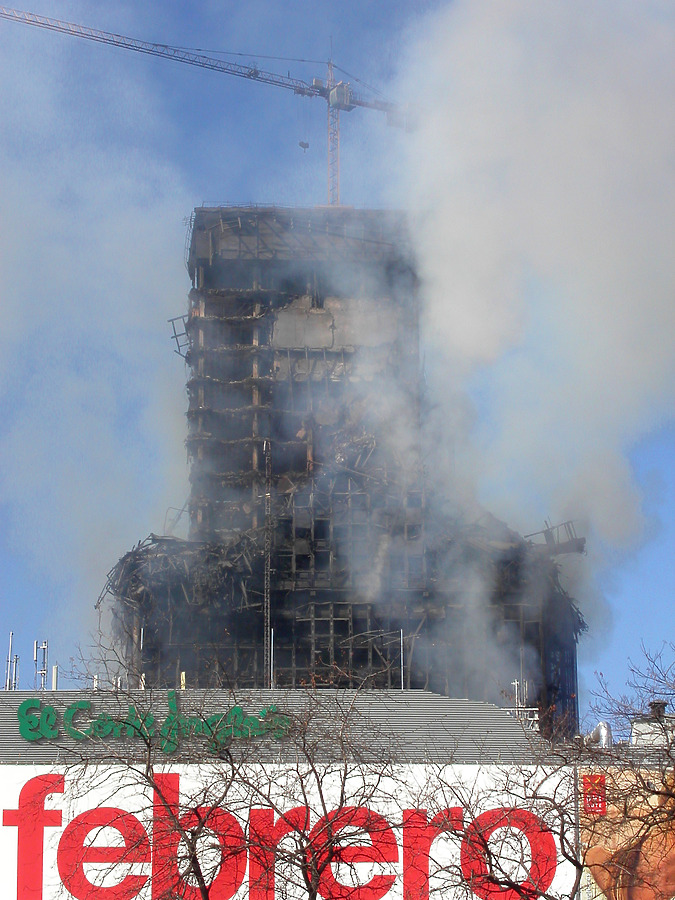Edificio Windsor by Cesar Serrano