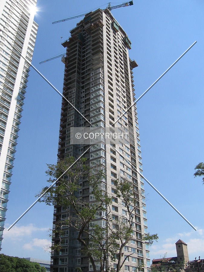 Torre del Parque by Maximiliano Buono
