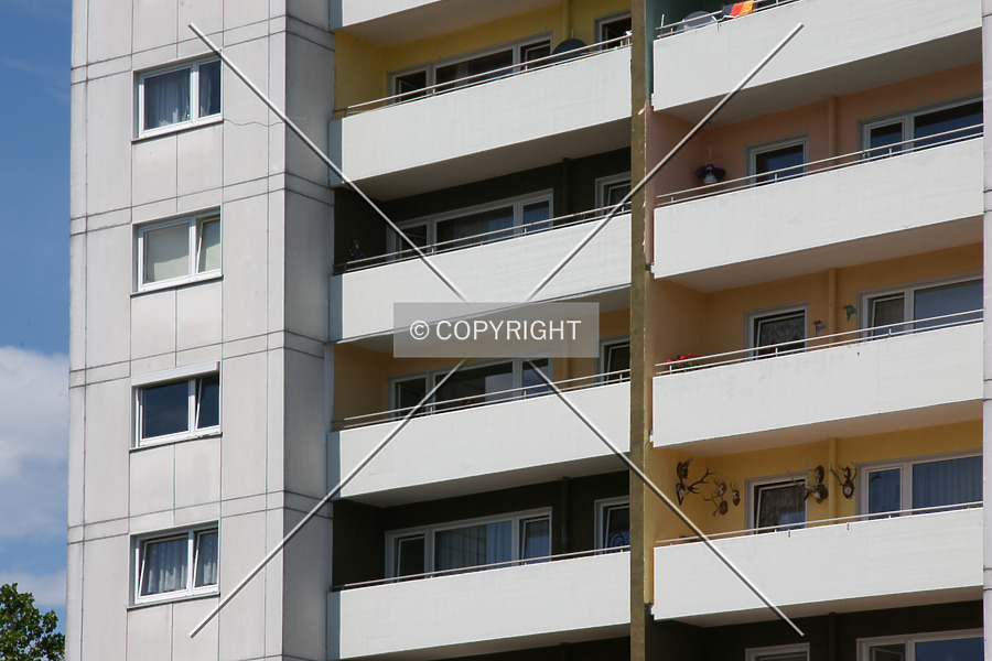 Karlsbader Straße 2 by Nephilim