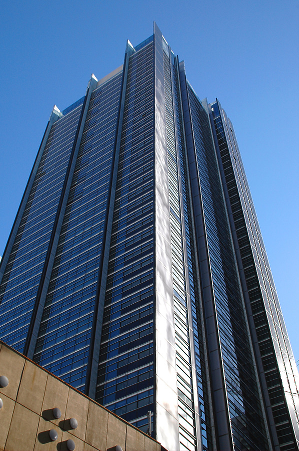 Lumière Residences by John Bek