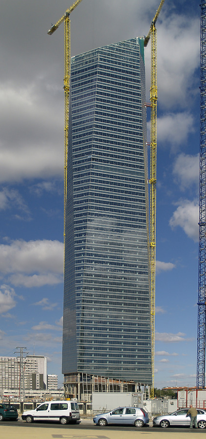 Torre de Cristal by Cesar Serrano