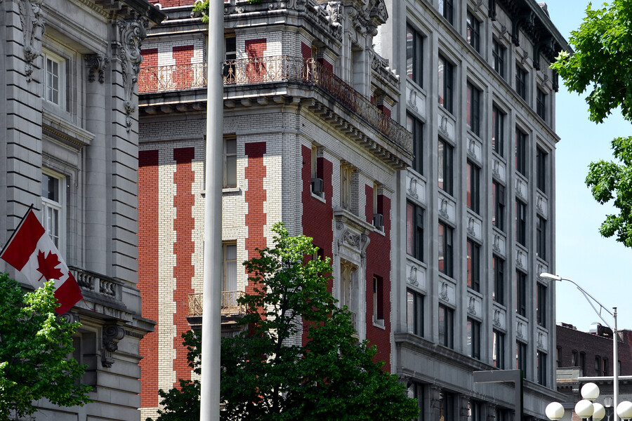 84 Court Street