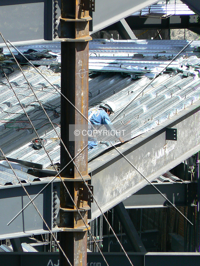 Plaza Residences by Luis Ibáñez